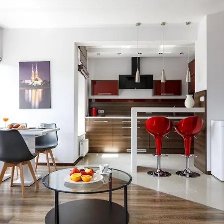 - Center - Comfortable And Bright - L17 Apartment